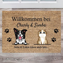 Cargar imagen en el visor de la galería, Bienvenido a - Felpudo personalizado para perro &amp; gato (1-4 mascotas)
