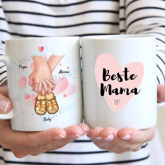 Felicidad familiar con zapatos de bebé - Taza personalizada