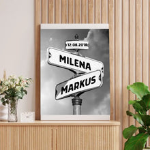 Cargar imagen en el visor de la galería, Straßenschild Pärchen Vintage - Personalisiertes Poster oder Leinwand Schwarz-Weiss
