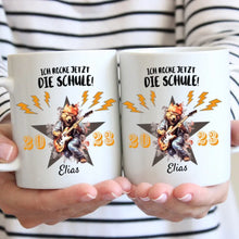 Cargar imagen en el visor de la galería, Ich rocke jetzt die Schule! - Personalisierte Tasse für Kinder zur Einschulung (verschiedene Tiermotive)
