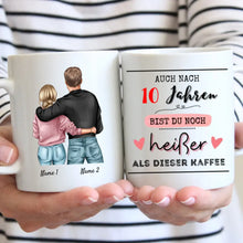 Cargar imagen en el visor de la galería, Heisser als Kaffee - Personalisierte Tasse für Pärchen, Jahrestag, Hochzeitstag
