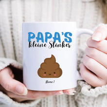 Cargar imagen en el visor de la galería, Papa&#39;s kleine Stinker - Personalisierte Tasse für Papa/Vater mit Kinder
