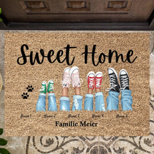 Cargar imagen en el visor de la galería, Sweet Home - Personalisierte Fußmatte  für innen &amp; aussen (2-8 Personen, Kinder &amp; Haustiere)
