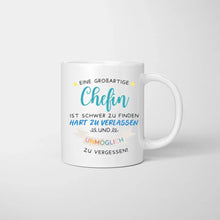 Cargar imagen en el visor de la galería, Großartige Chefin/ Managerin/ Teamleiterin - Personalisierte Tasse für Chefin/ Arbeitskolleginnen - Geschenk Büro, Job (2-4 Personen)
