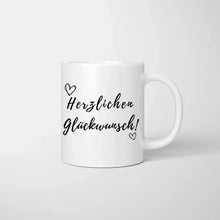 Cargar imagen en el visor de la galería, Glückwunsch zum Abschluss - Personalisierte Tasse zum Abschluss, Abitur, Bachelor, Master, Ausbildung, Schule
