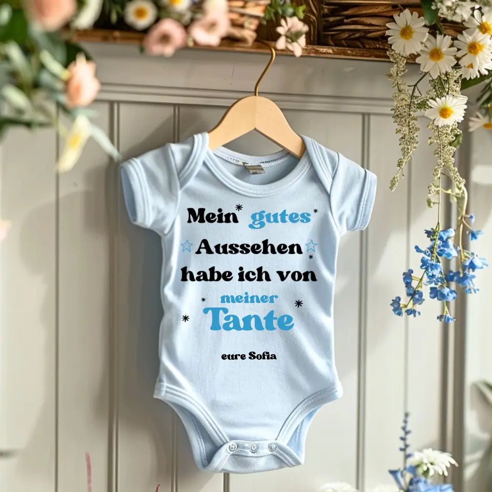 Mein gutes Aussehen habe ich von meiner TANTE - Personalisierter Baby-Onesie/ Strampler, Geburt Onkel, Tante, Oma, Opa, 100% Bio-Baumwolle Body