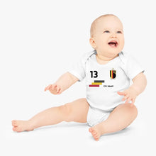 Cargar imagen en el visor de la galería, 2024 Euro België voetbalshirt - Gepersonaliseerd babyrompertje met naam en rugnummer, 100% biologisch katoen
