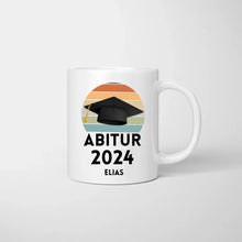 Cargar imagen en el visor de la galería, Glückwunsch Abschluss Tasse 2024 - Personalisierte Tasse Abitur, Studium, Bachelor, Master, Ausbildung, Realschule, Examen
