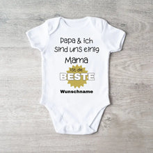 Cargar imagen en el visor de la galería, Mama ist die Beste - Personalisierter Baby-Onesie/ Strampler, 100% Bio-Baumwolle
