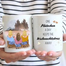 Cargar imagen en el visor de la galería, One Plätzchen a day keeps the Weihnachtsstress away - Personalisierte Tasse Freundinnen &amp; Kolleginnen (2-4 Personen)
