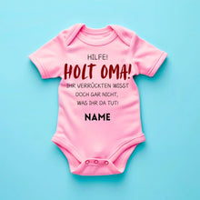 Cargar imagen en el visor de la galería, Holt Oma zur Hilfe - Personalisierter Baby-Onesie/ Strampler, witziges Weihnachtsgeschenk, 100% Bio-Baumwolle
