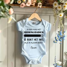 Cargar imagen en el visor de la galería, IK BEN AAN HET Downloaden - Gepersonaliseerde baby onesie/ romper voor Kerstmis, 100% biologisch katoen copy
