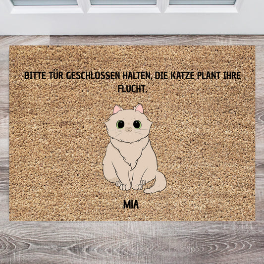 Katze plant ihre Flucht - Personalisierte Fußmatte mit Haustier (1-5 Katzen)