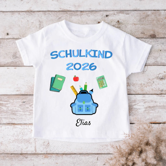 Schulkind 2026 - Personalisiertes T-Shirt für Kinder zur Einschulung (100% Baumwolle)