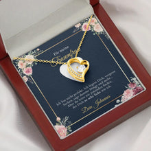 Cargar imagen en el visor de la galería, Forever Love &quot;Traumfrau&quot; - Halskette mit Gold-Herzanhänger &amp; individualisierter Karte
