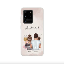 Cargar imagen en el visor de la galería, Familie mit Kindern - Personalisierte Handyhülle (bis 4 Kinder) Samsung
